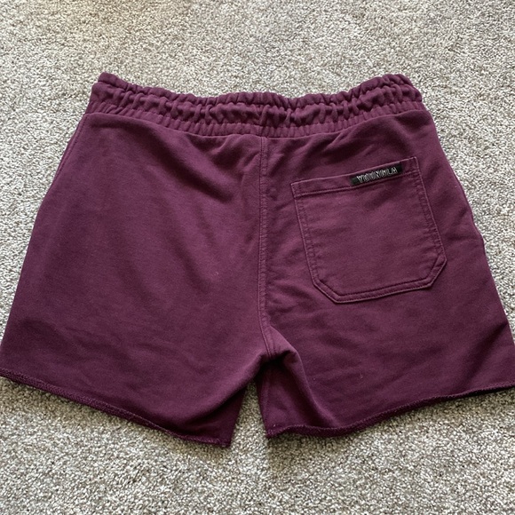 3 YLA Shorts - Picture 5 of 9